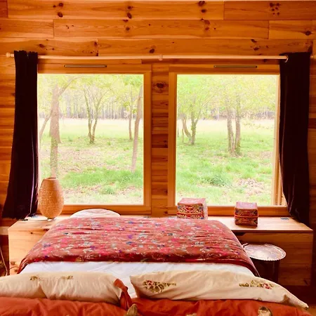 Eco-friendly Boho Loft Semesterbostad Saint-Julien-en-Born